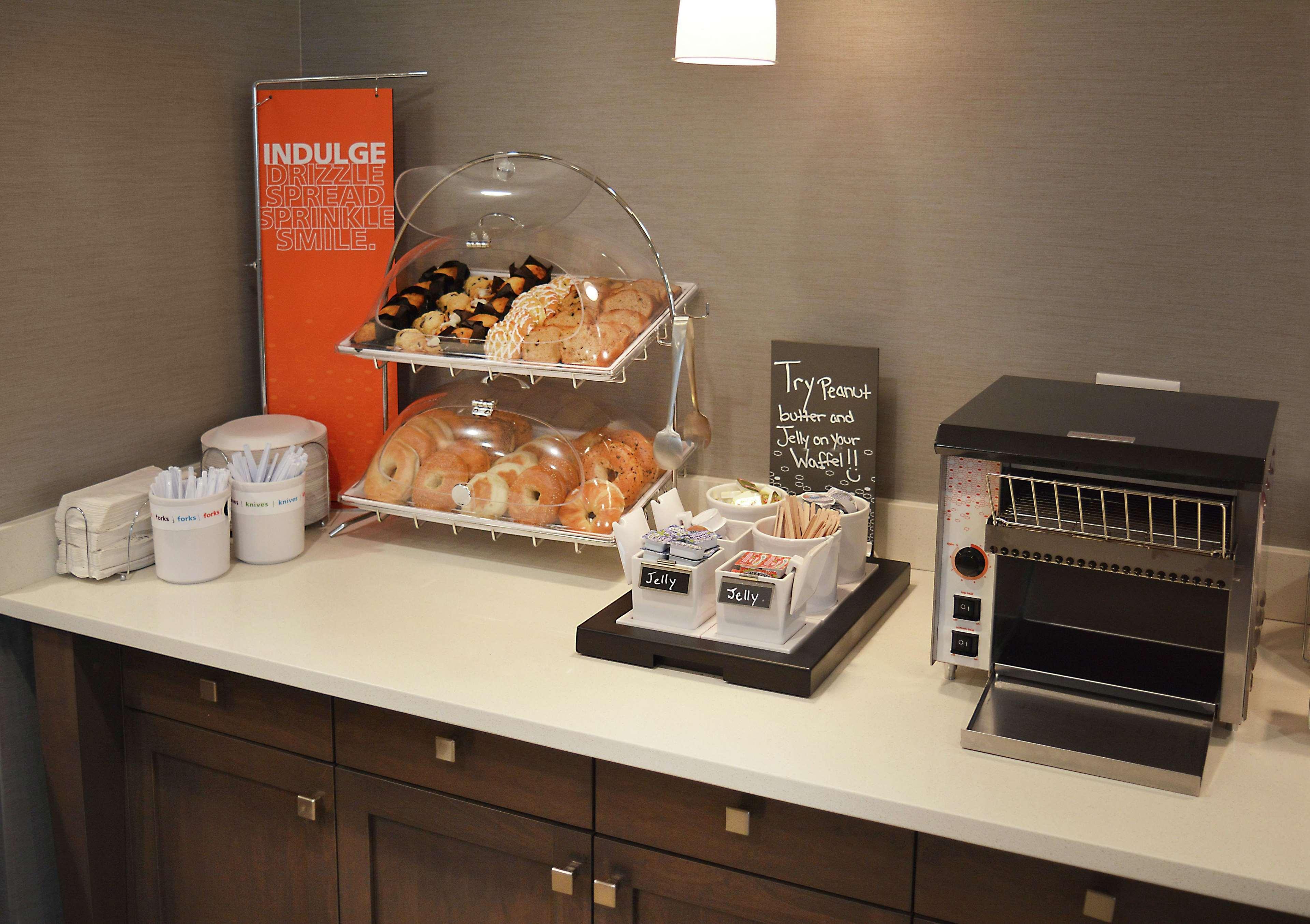 Hampton Inn & Suites Philadelphia/Media Extérieur photo